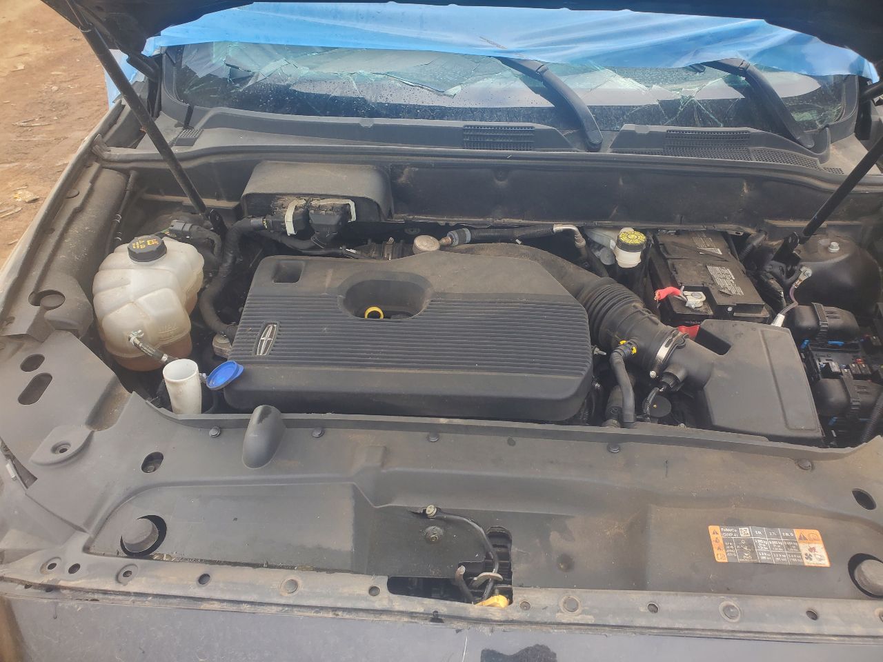 https://f005.backblazeb2.com/file/img-partshotlines-com/Inventory/MA726/Vehicle/41393_10.jpg