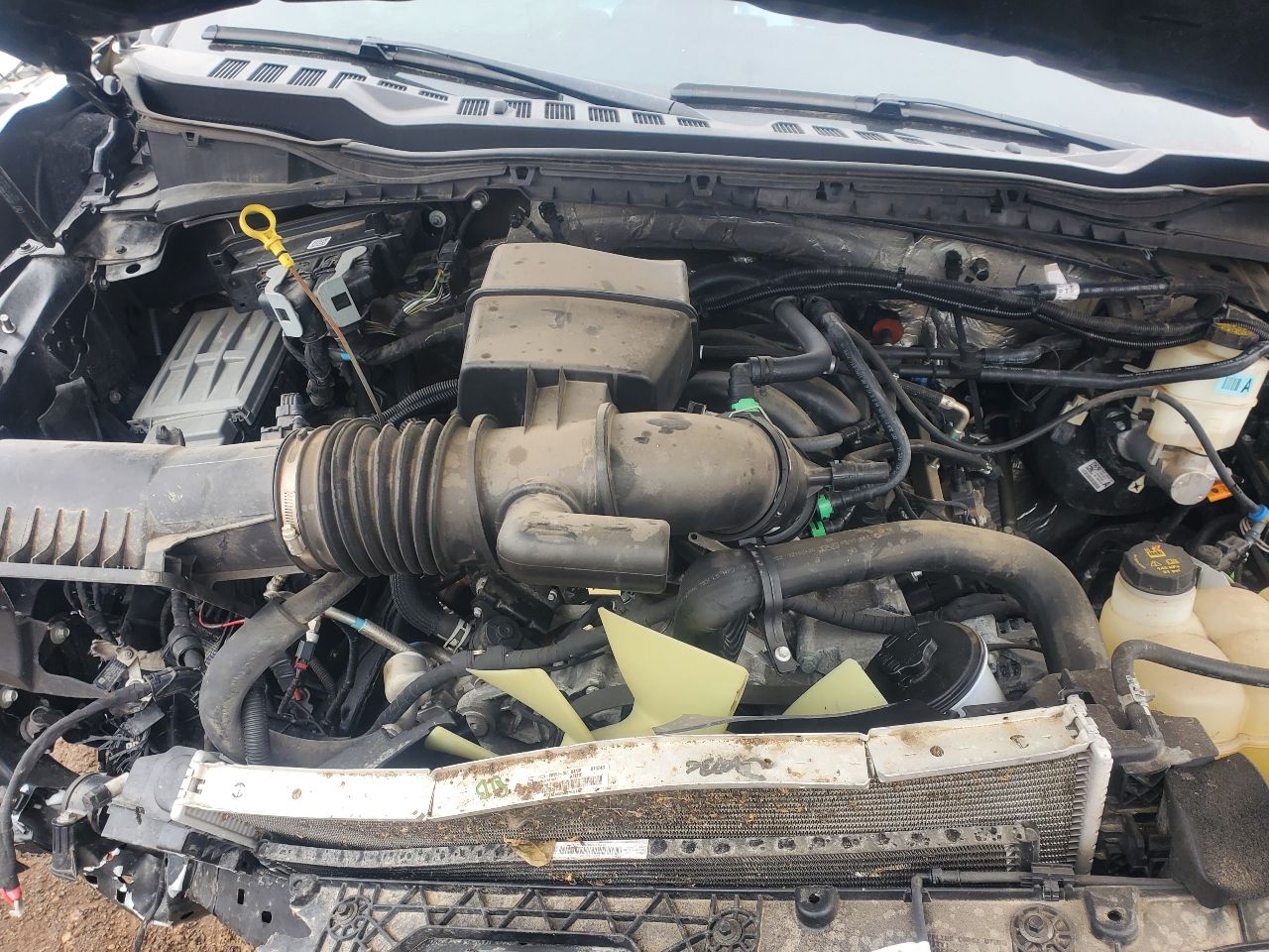 https://f005.backblazeb2.com/file/img-partshotlines-com/Inventory/MA726/Vehicle/41774_04.jpg