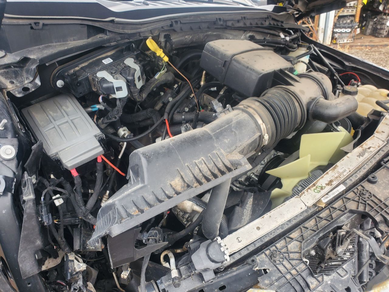 https://f005.backblazeb2.com/file/img-partshotlines-com/Inventory/MA726/Vehicle/41774_05.jpg