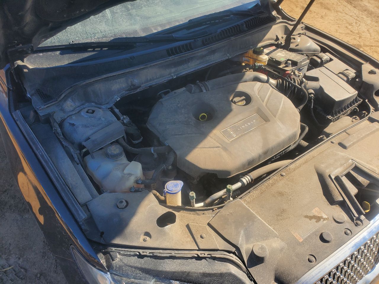 https://f005.backblazeb2.com/file/img-partshotlines-com/Inventory/MA726/Vehicle/41775_07.jpg