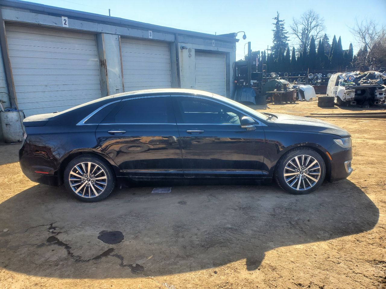 https://f005.backblazeb2.com/file/img-partshotlines-com/Inventory/MA726/Vehicle/41775_08.jpg