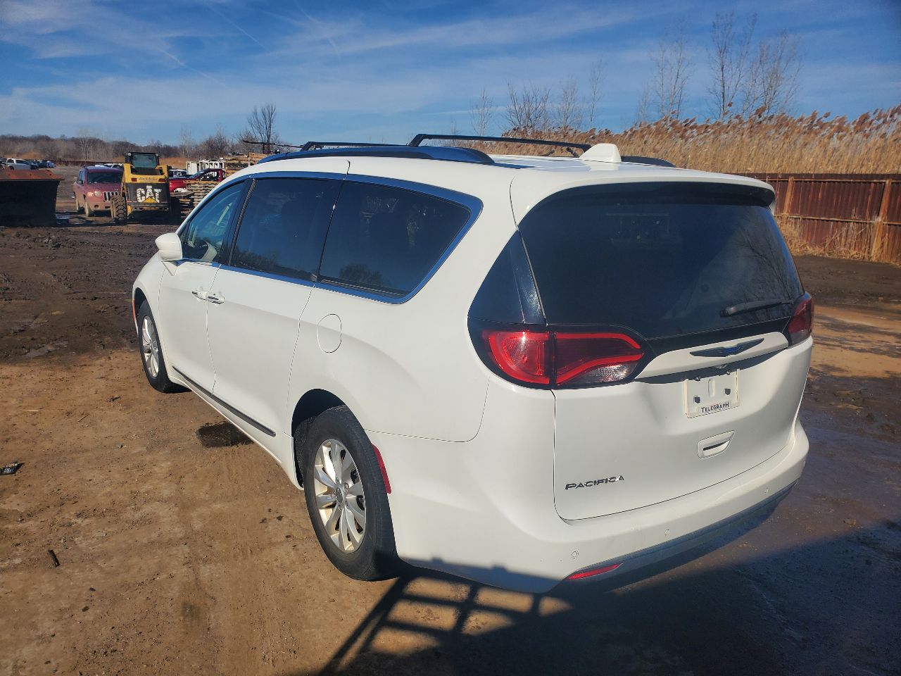 https://f005.backblazeb2.com/file/img-partshotlines-com/Inventory/MA726/Vehicle/41806_05.jpg