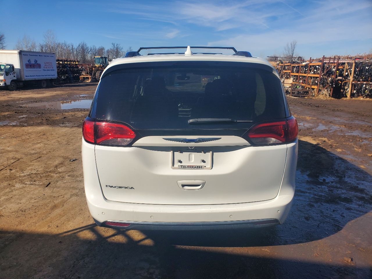 https://f005.backblazeb2.com/file/img-partshotlines-com/Inventory/MA726/Vehicle/41806_06.jpg