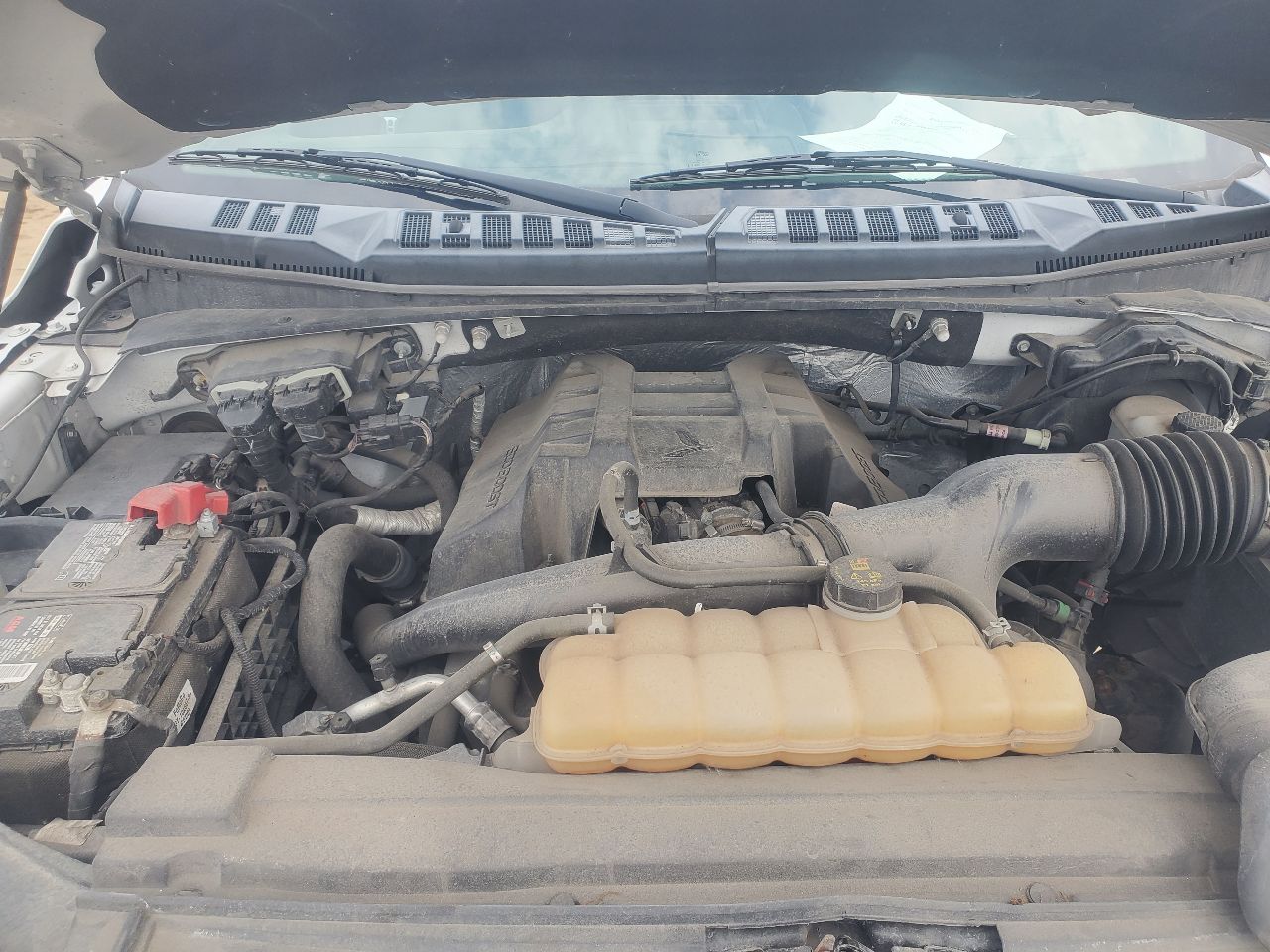 https://f005.backblazeb2.com/file/img-partshotlines-com/Inventory/MA726/Vehicle/41888_10.jpg