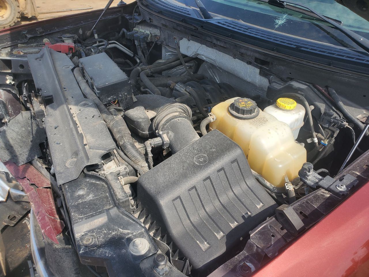 https://f005.backblazeb2.com/file/img-partshotlines-com/Inventory/MA726/Vehicle/41911_11.jpg