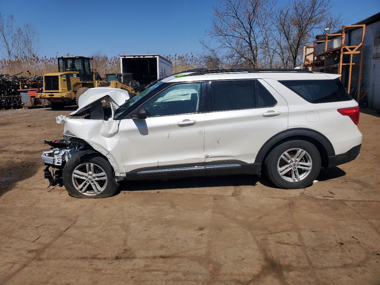 https://f005.backblazeb2.com/file/img-partshotlines-com/Inventory/MA726/Vehicle/41938_04.jpg