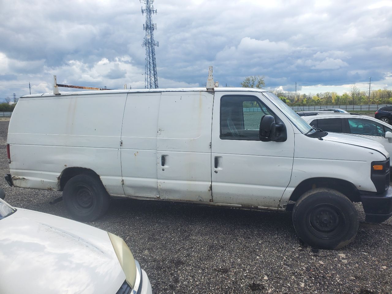 https://f005.backblazeb2.com/file/img-partshotlines-com/Inventory/MA726/Vehicle/42036_11.jpg