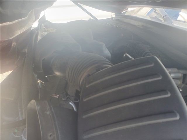 Vehicle/42324_10.jpg