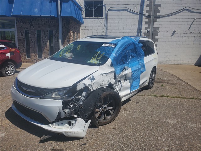 https://f005.backblazeb2.com/file/img-partshotlines-com/Inventory/MA726/Vehicle/42327_03.jpg