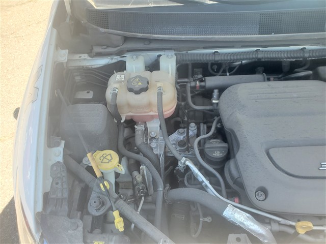 https://f005.backblazeb2.com/file/img-partshotlines-com/Inventory/MA726/Vehicle/42327_09.jpg