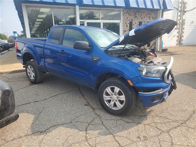 https://f005.backblazeb2.com/file/img-partshotlines-com/Inventory/MA726/Vehicle/42498_01.jpg