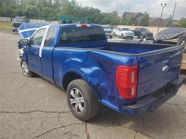 https://f005.backblazeb2.com/file/img-partshotlines-com/Inventory/MA726/Vehicle/42498_05.jpg