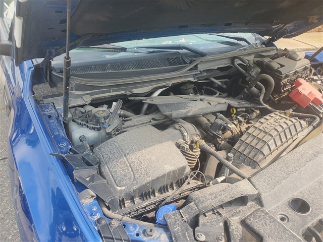 https://f005.backblazeb2.com/file/img-partshotlines-com/Inventory/MA726/Vehicle/42498_08.jpg