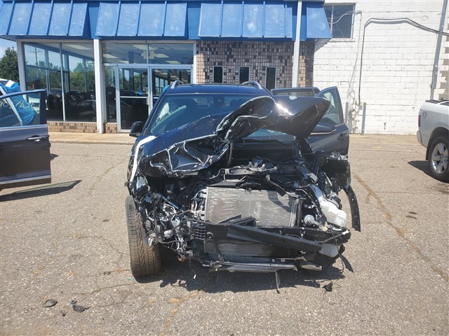 https://f005.backblazeb2.com/file/img-partshotlines-com/Inventory/MA726/Vehicle/42525_02.jpg