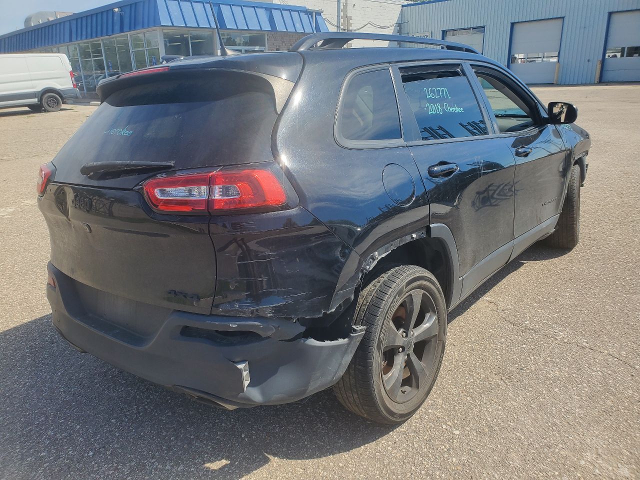 https://f005.backblazeb2.com/file/img-partshotlines-com/Inventory/MA726/Vehicle/42599_07.jpg