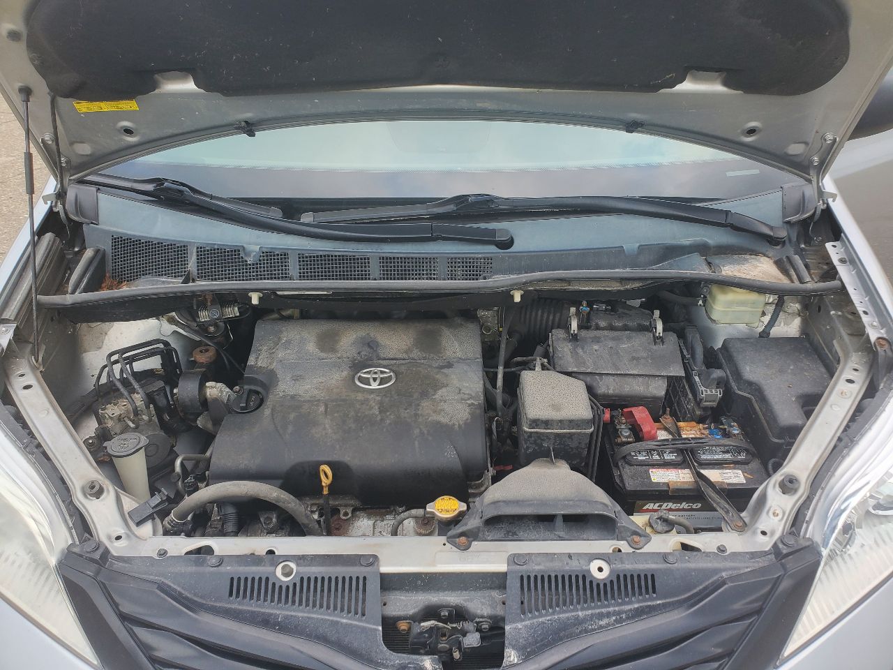 https://f005.backblazeb2.com/file/img-partshotlines-com/Inventory/MA726/Vehicle/42606_10.jpg