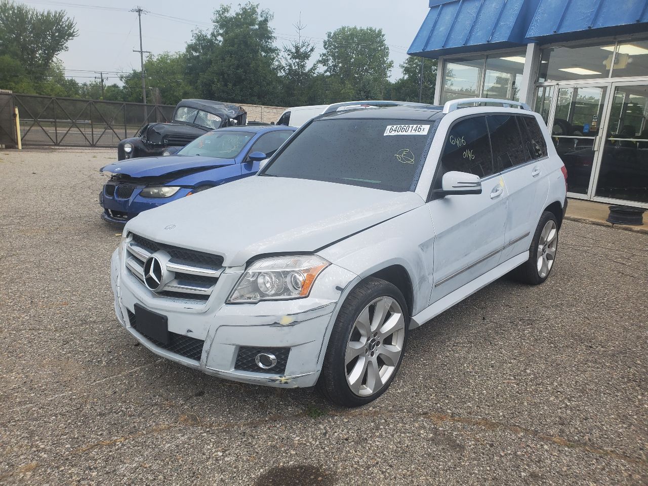 https://f005.backblazeb2.com/file/img-partshotlines-com/Inventory/MA726/Vehicle/42788_03.jpg