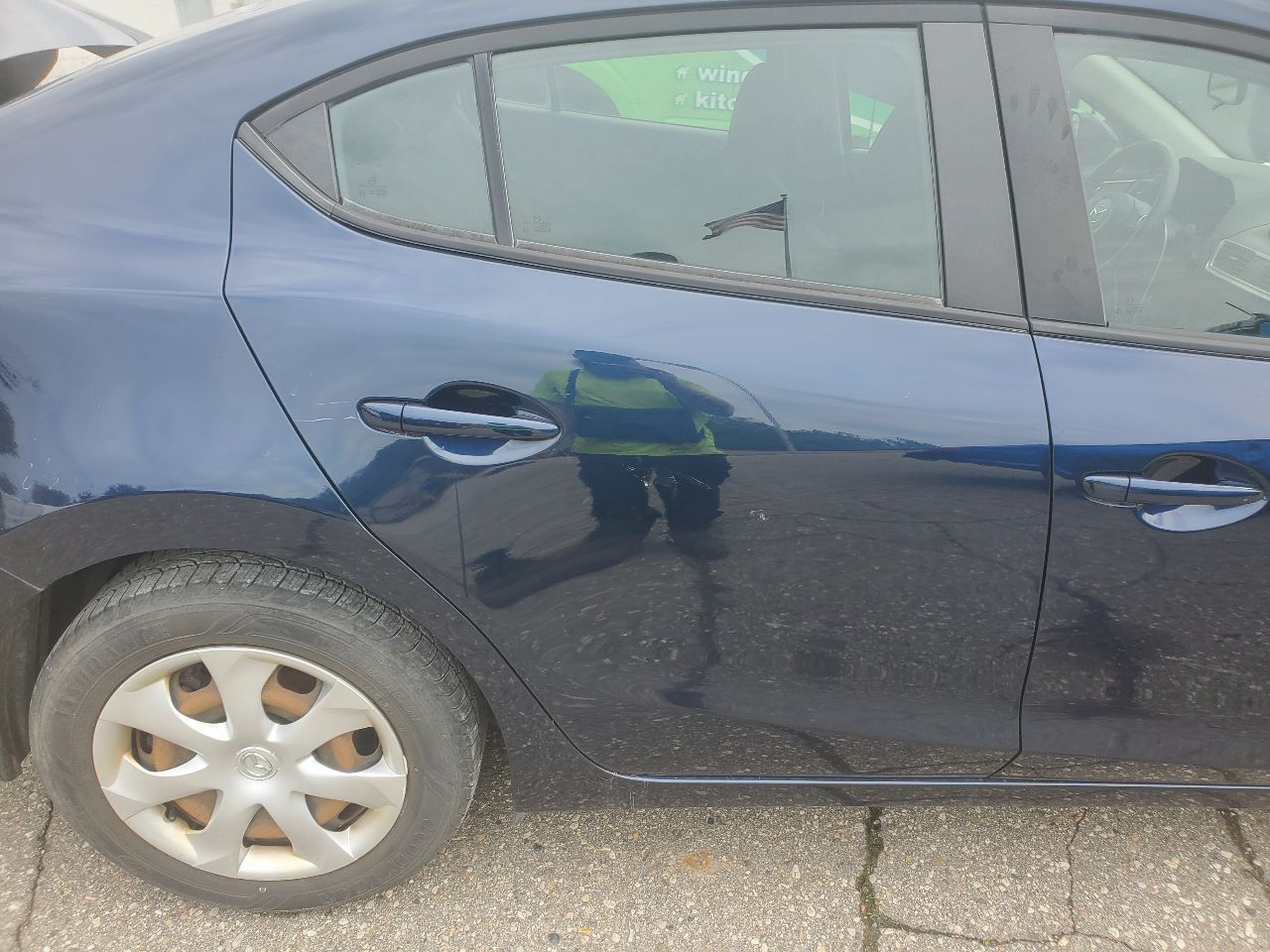 https://f005.backblazeb2.com/file/img-partshotlines-com/Inventory/MA726/Vehicle/42832_11.jpg