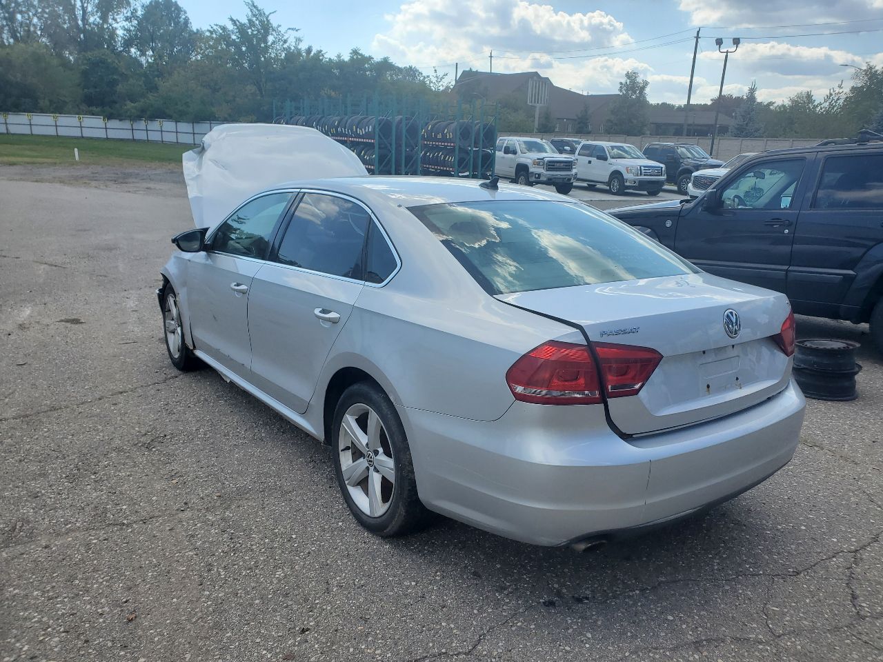 https://f005.backblazeb2.com/file/img-partshotlines-com/Inventory/MA726/Vehicle/43001_05.jpg