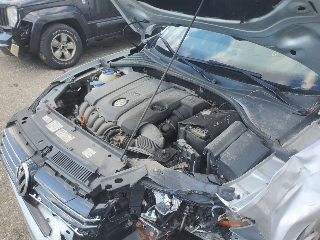 https://f005.backblazeb2.com/file/img-partshotlines-com/Inventory/MA726/Vehicle/43001_11.jpg