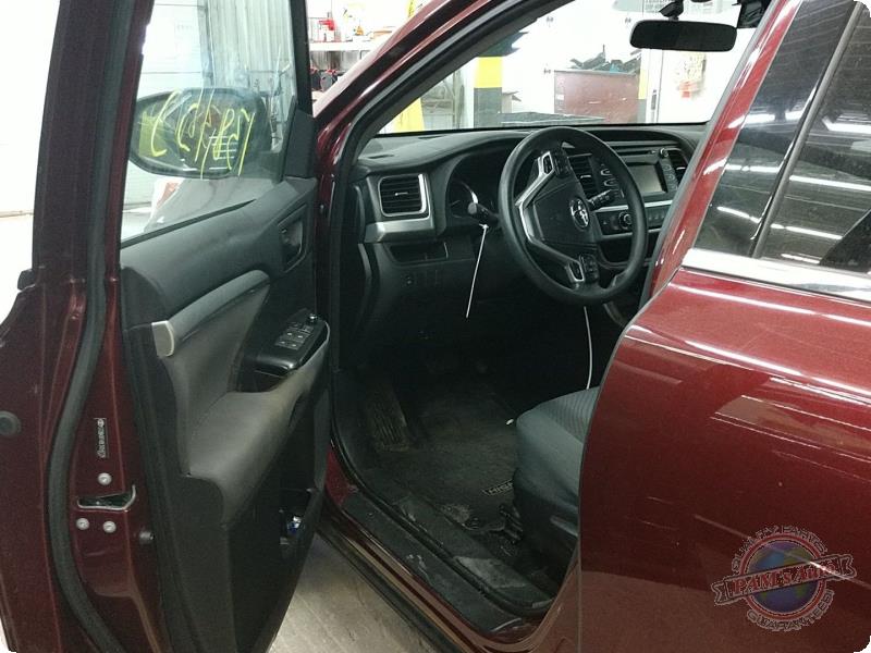 https://f005.backblazeb2.com/file/img-partshotlines-com/Inventory/MA73/Vehicle/84919_10.jpg