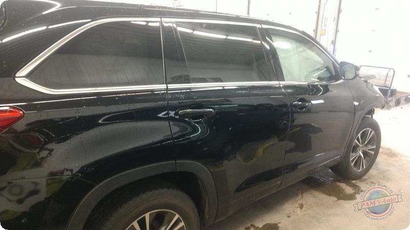 https://f005.backblazeb2.com/file/img-partshotlines-com/Inventory/MA73/Vehicle/85301_03.jpg
