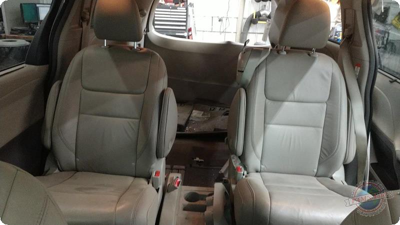 https://f005.backblazeb2.com/file/img-partshotlines-com/Inventory/MA73/Vehicle/87449_08.jpg