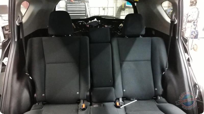 https://f005.backblazeb2.com/file/img-partshotlines-com/Inventory/MA73/Vehicle/87825_08.jpg
