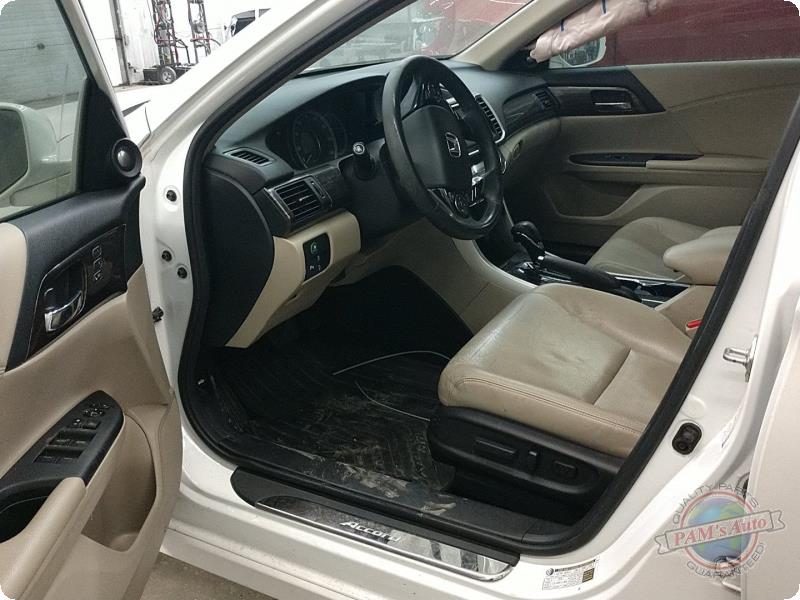 https://f005.backblazeb2.com/file/img-partshotlines-com/Inventory/MA73/Vehicle/88079_07.jpg