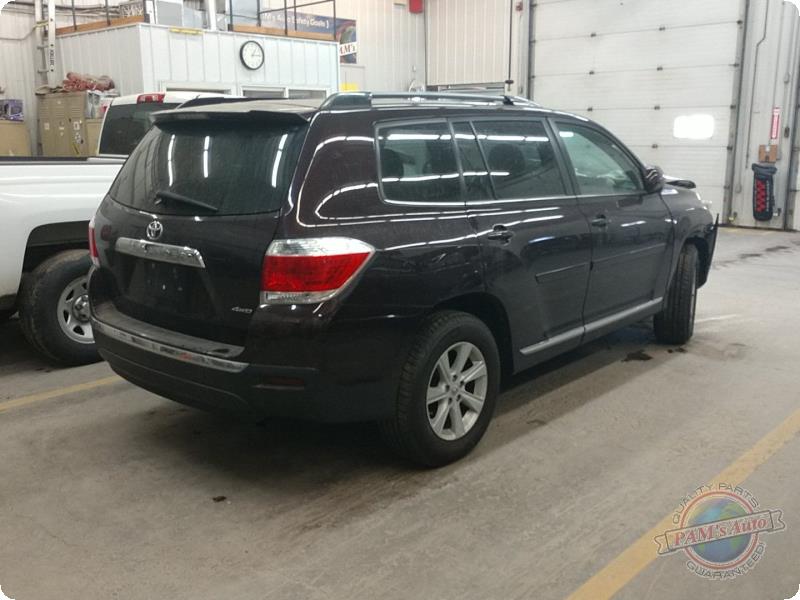 https://f005.backblazeb2.com/file/img-partshotlines-com/Inventory/MA73/Vehicle/88425_03.jpg