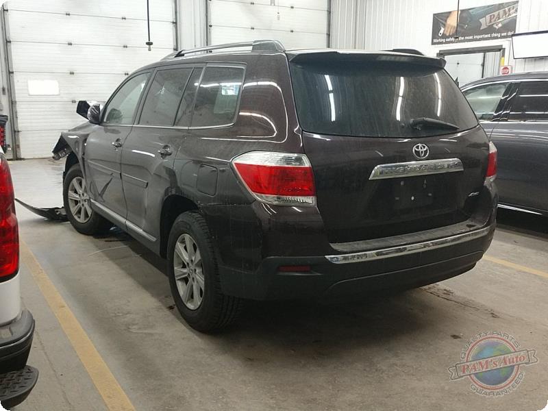 https://f005.backblazeb2.com/file/img-partshotlines-com/Inventory/MA73/Vehicle/88425_04.jpg