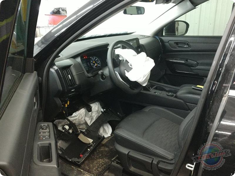 https://f005.backblazeb2.com/file/img-partshotlines-com/Inventory/MA73/Vehicle/88794_07.jpg