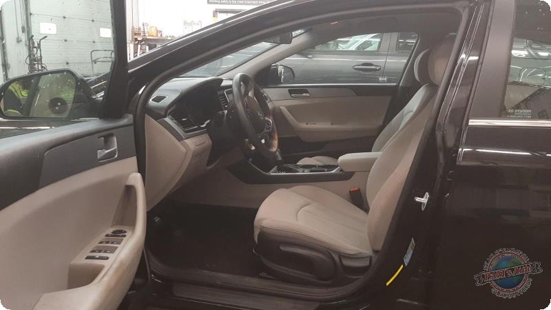 https://f005.backblazeb2.com/file/img-partshotlines-com/Inventory/MA73/Vehicle/89027_07.jpg