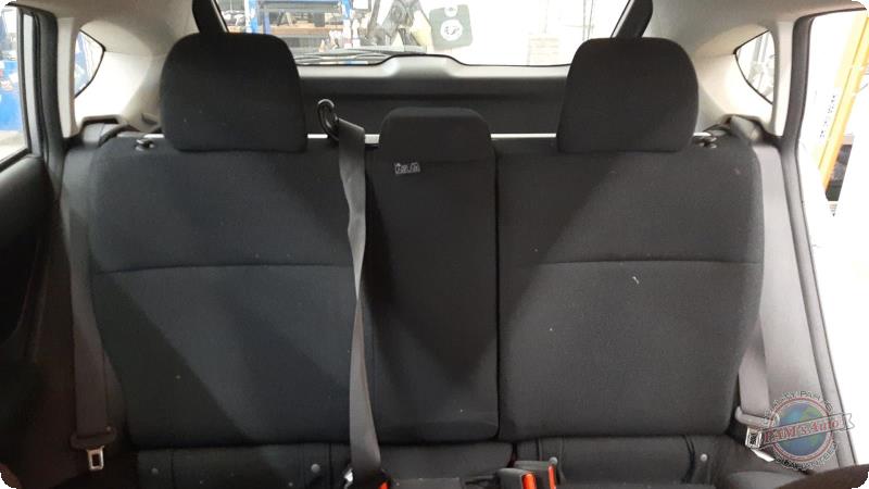 https://f005.backblazeb2.com/file/img-partshotlines-com/Inventory/MA73/Vehicle/89271_08.jpg