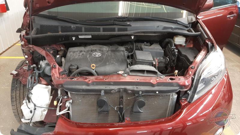 https://f005.backblazeb2.com/file/img-partshotlines-com/Inventory/MA73/Vehicle/89301_12.jpg