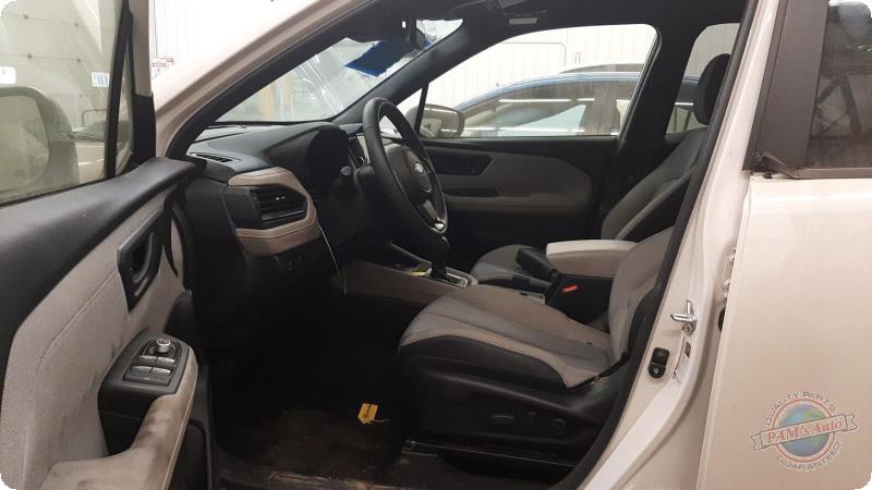 https://f005.backblazeb2.com/file/img-partshotlines-com/Inventory/MA73/Vehicle/89615_07.jpg