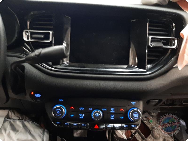 https://f005.backblazeb2.com/file/img-partshotlines-com/Inventory/MA73/Vehicle/89633_10.jpg