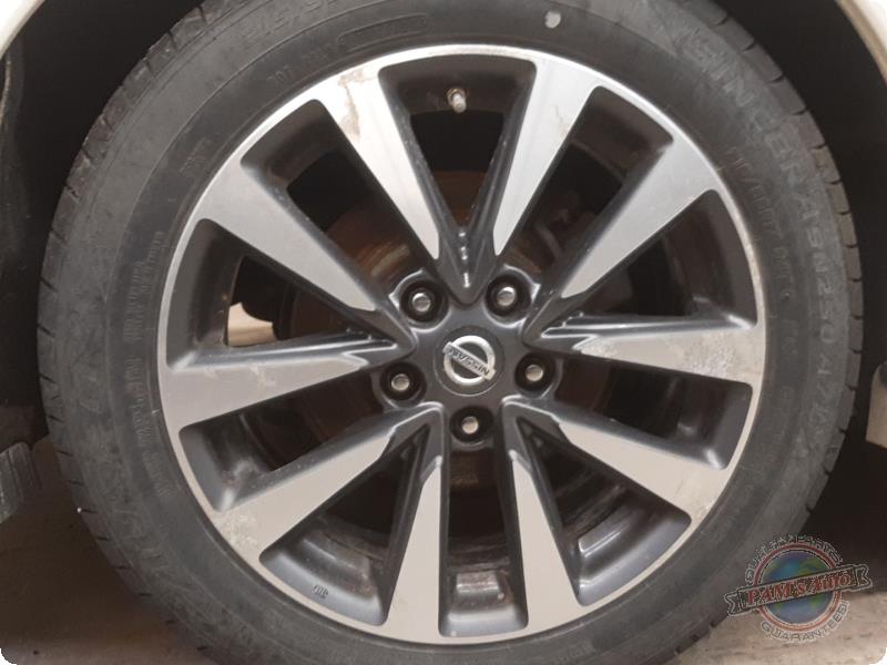Vehicle/89811_06.jpg