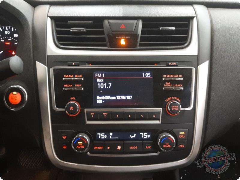 Vehicle/89811_10.jpg