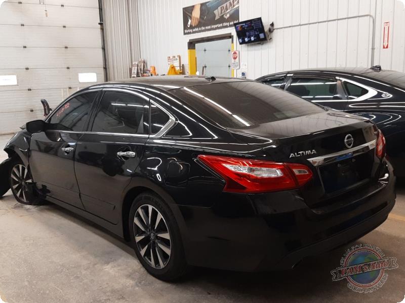 Vehicle/89812_04.jpg
