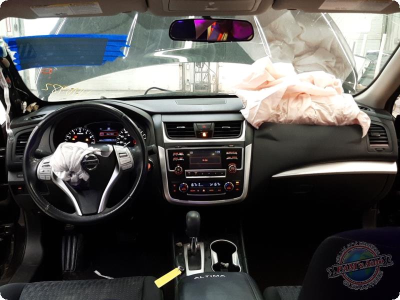 Vehicle/89812_11.jpg