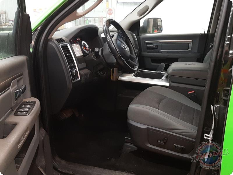 https://f005.backblazeb2.com/file/img-partshotlines-com/Inventory/MA73/Vehicle/89859_07.jpg