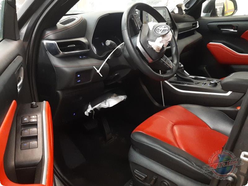 https://f005.backblazeb2.com/file/img-partshotlines-com/Inventory/MA73/Vehicle/89863_07.jpg