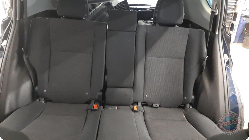 https://f005.backblazeb2.com/file/img-partshotlines-com/Inventory/MA73/Vehicle/90088_08.jpg