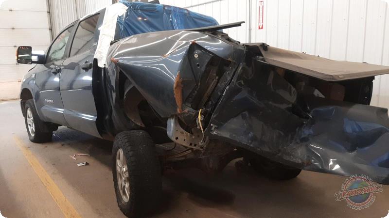 Vehicle/90128_04.jpg