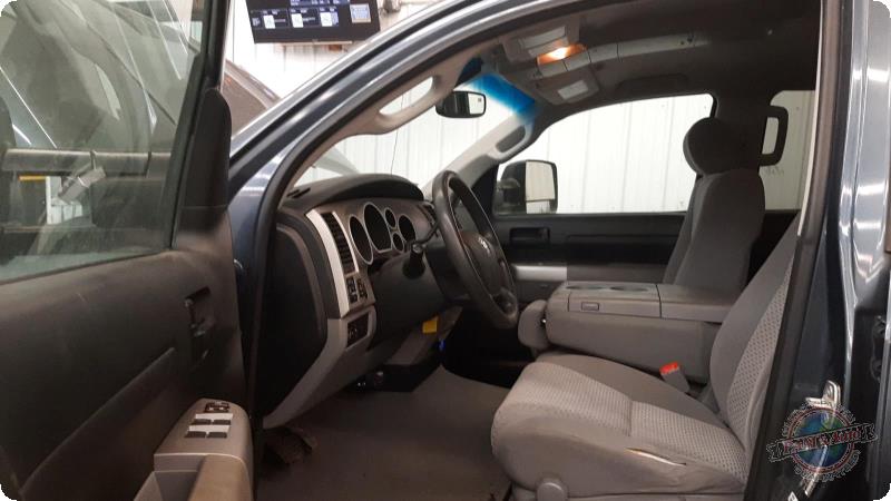 Vehicle/90128_07.jpg