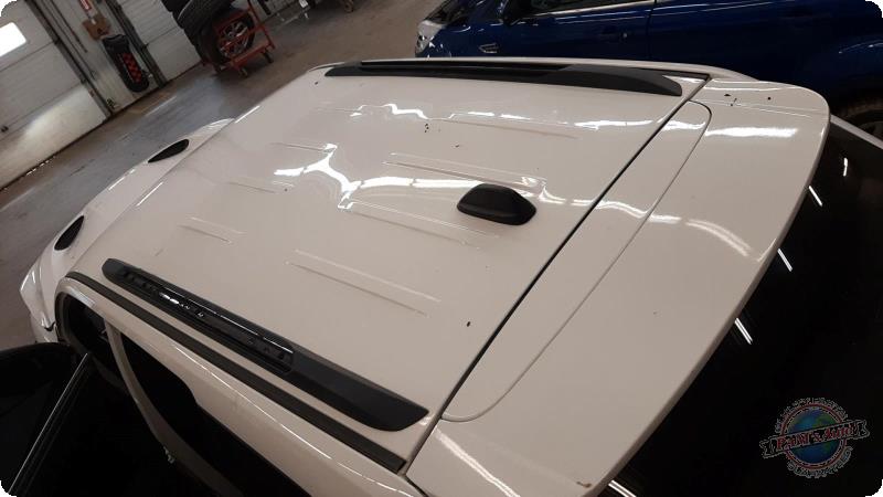Vehicle/90234_05.jpg