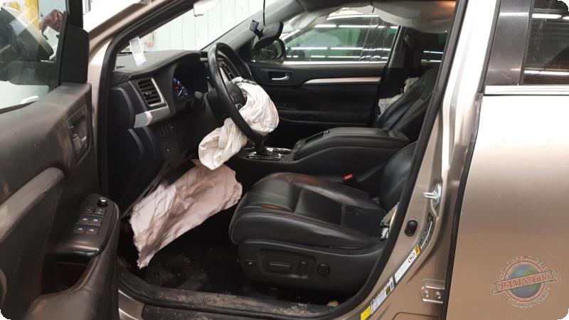 https://f005.backblazeb2.com/file/img-partshotlines-com/Inventory/MA73/Vehicle/90243_07.jpg