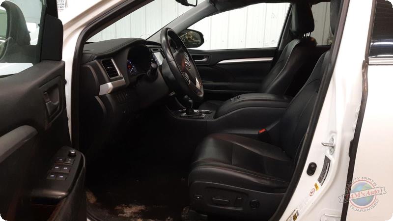 https://f005.backblazeb2.com/file/img-partshotlines-com/Inventory/MA73/Vehicle/90339_07.jpg
