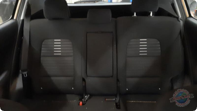 https://f005.backblazeb2.com/file/img-partshotlines-com/Inventory/MA73/Vehicle/90424_08.jpg